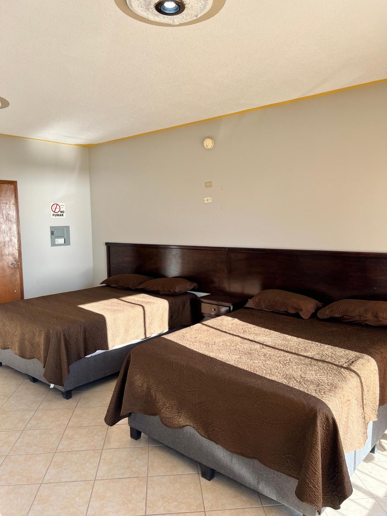 Hotel Los Pinos Inn El Golfo de Santa Clara Exteriör bild
